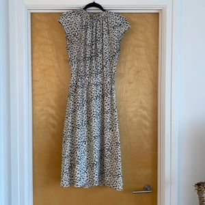 BANANA REPUBLIC SIZE 4 LEOPARD DRESS